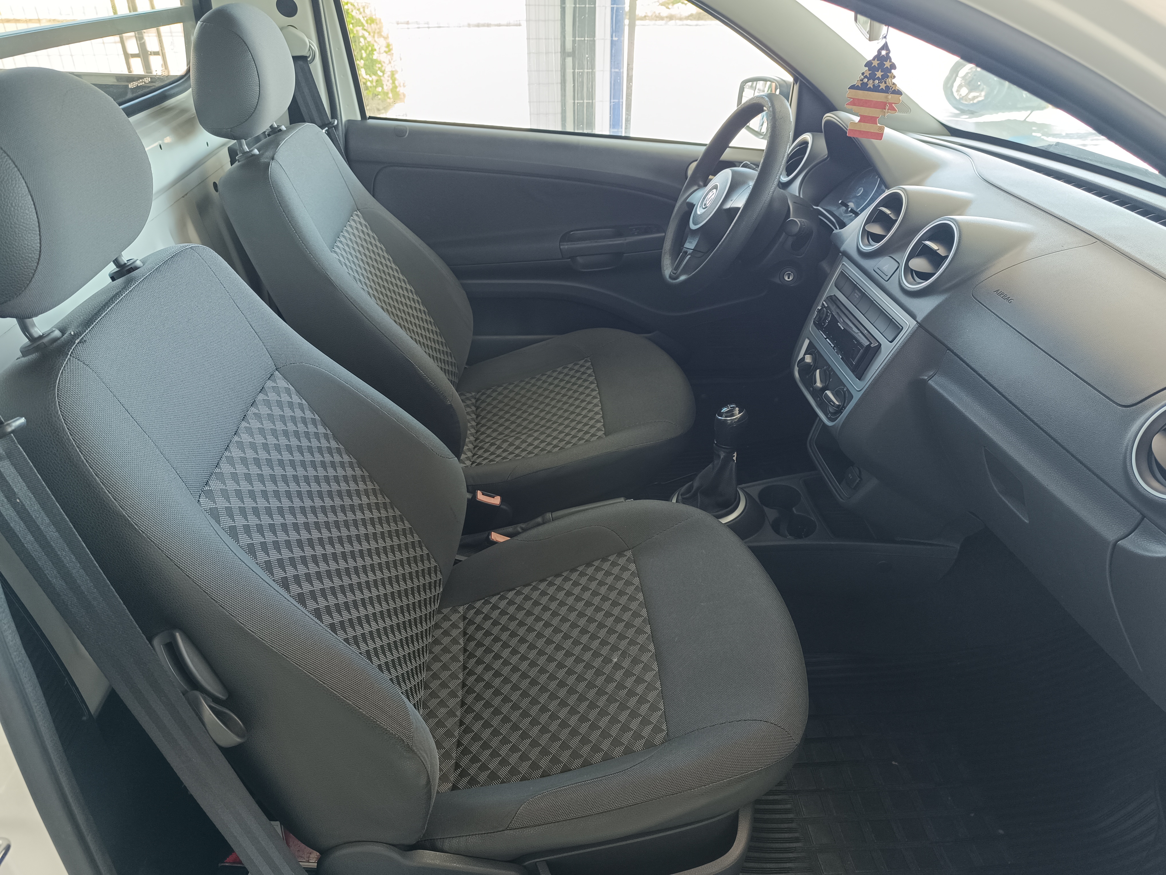VW SAVEIRO TRENDLINE 1.6 CS 2016 — miniatura