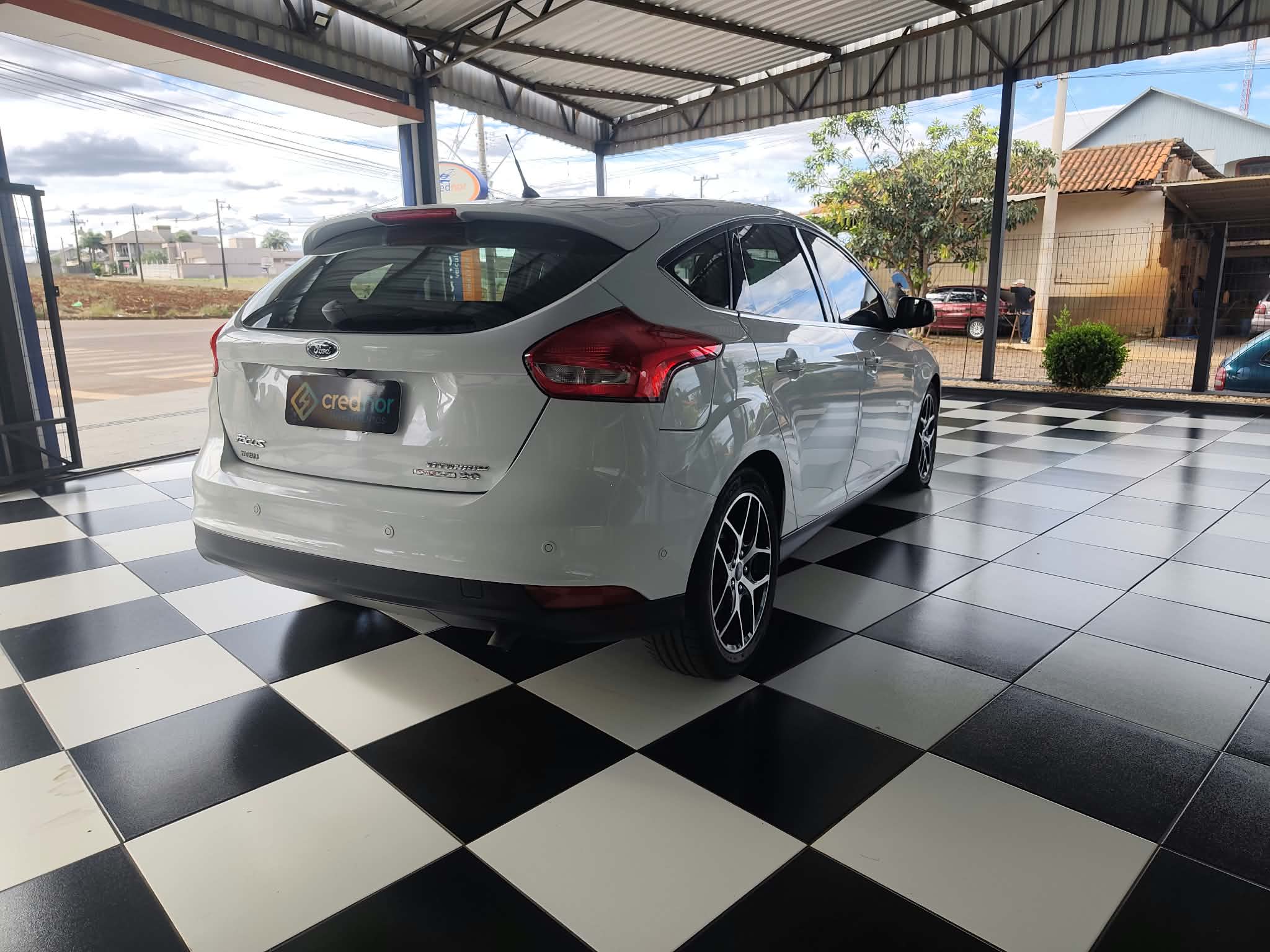 Ford Focus Titanium Plus — miniatura