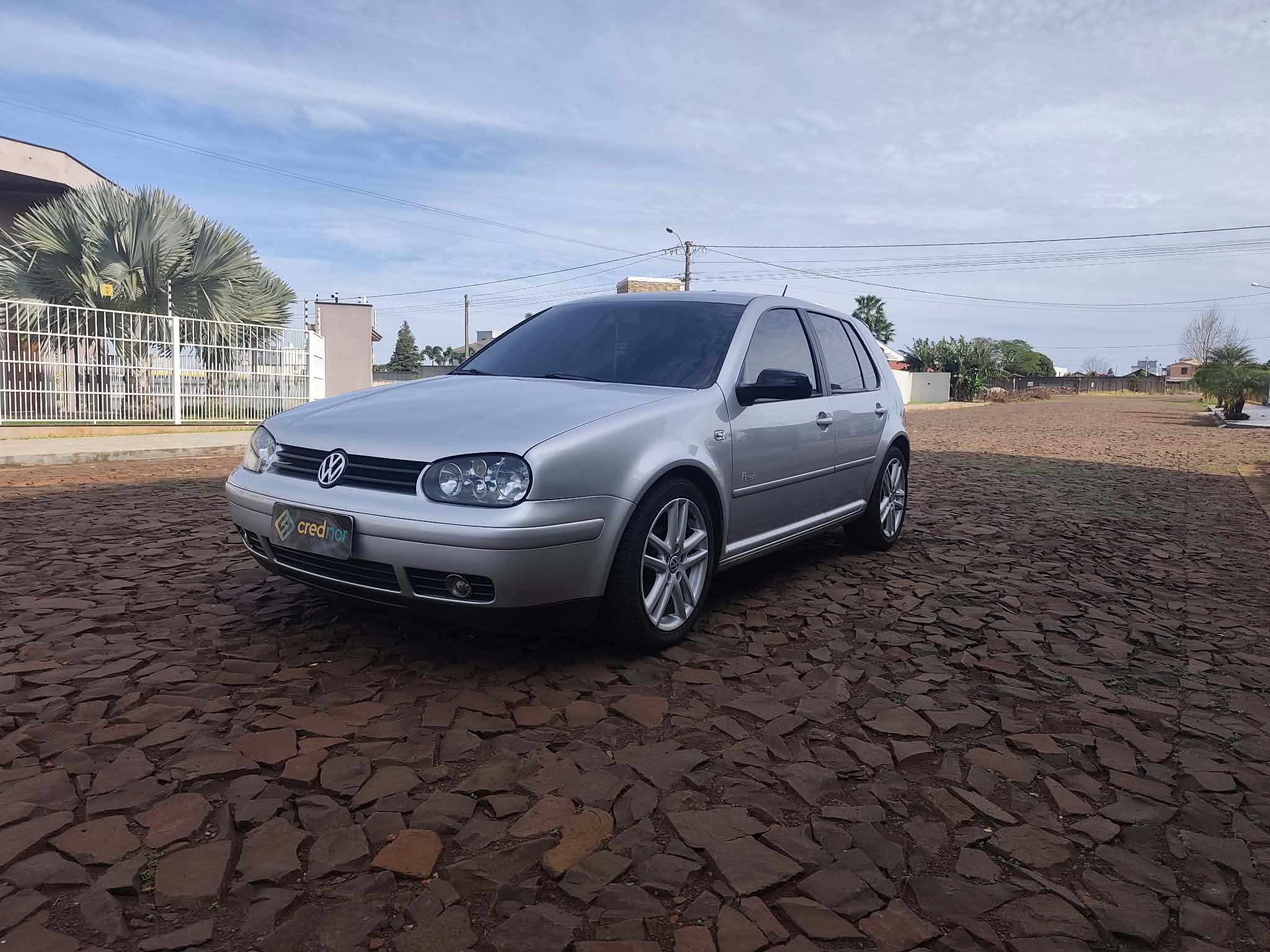 Volkswagen Golf Flash — miniatura