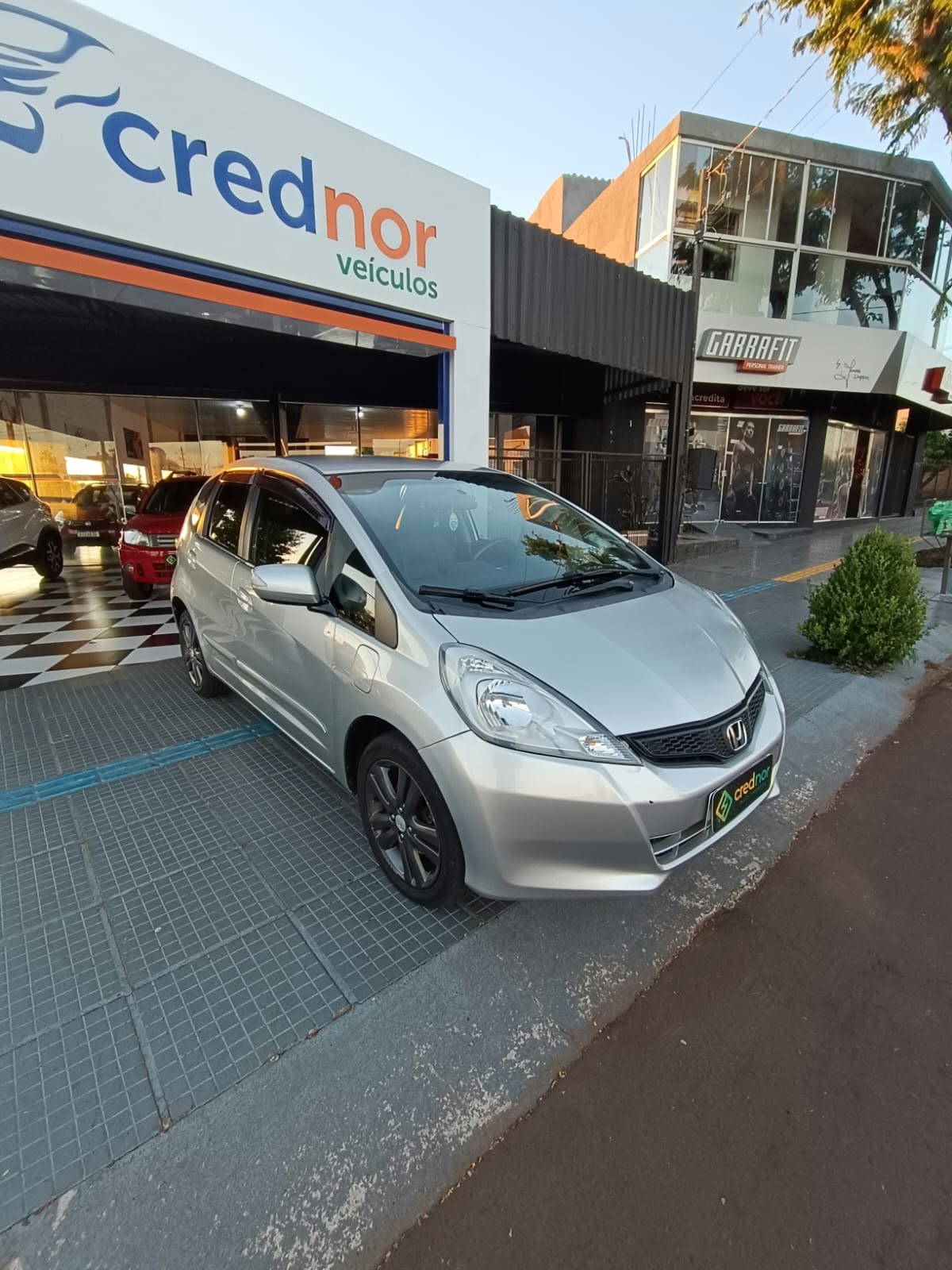 Honda Fit EXL Automatico — miniatura