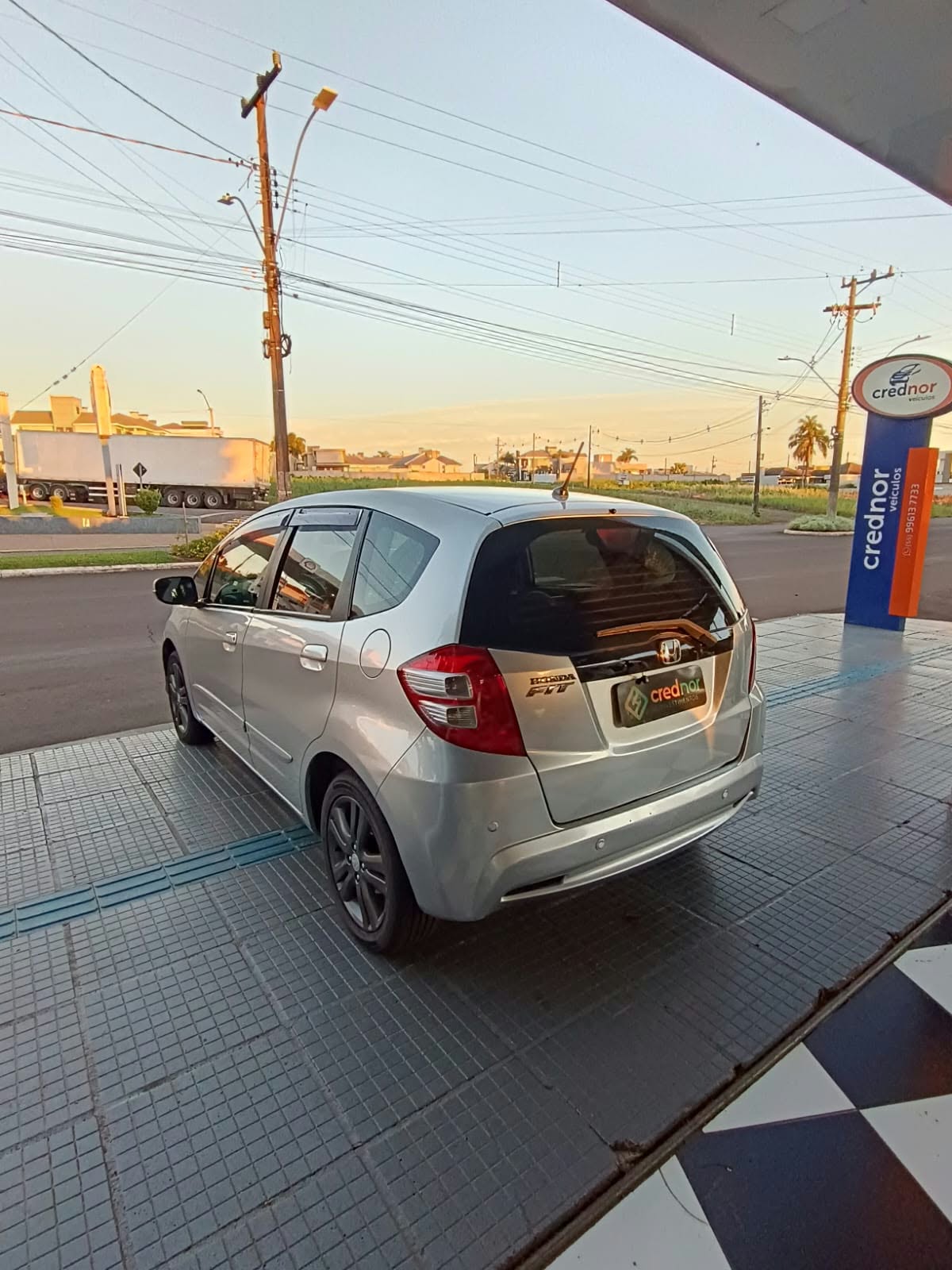 Honda Fit EXL Automatico — miniatura